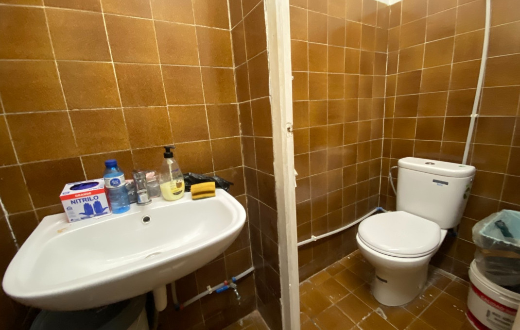 Transfert - Local comercial -
Barcelona - Les corts