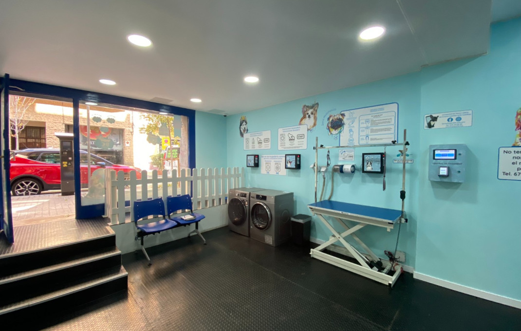 Transfert - Local comercial -
Barcelona - Les corts