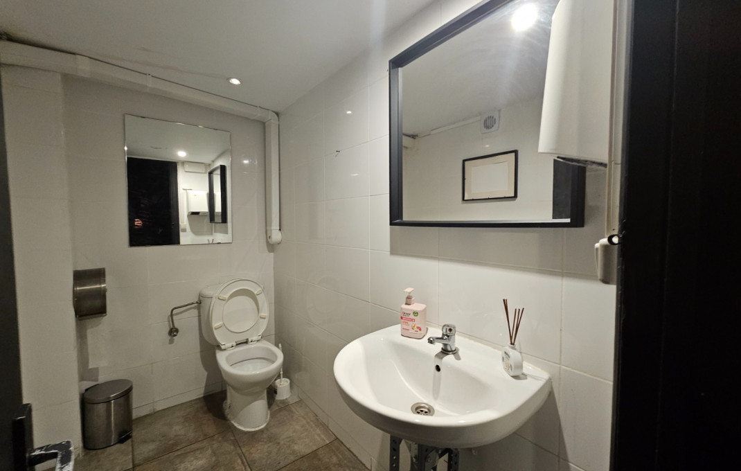 Traspaso - Bar Copas Musical -
Barcelona - Gràcia