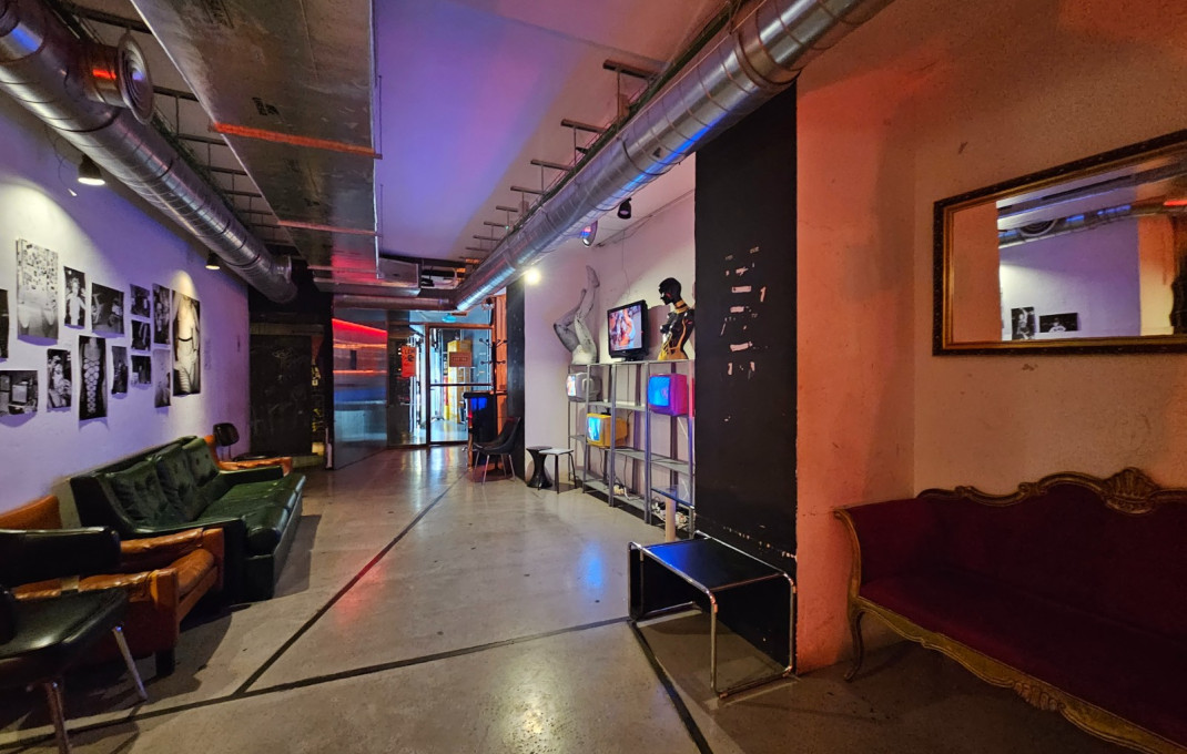 Traspaso - Bar Copas Musical -
Barcelona - Poble Sec-montjuïc