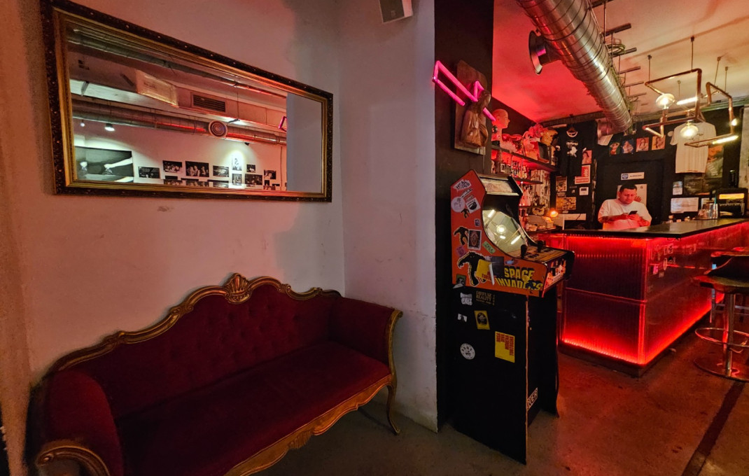 Traspaso - Bar Copas Musical -
Barcelona - Poble Sec-montjuïc