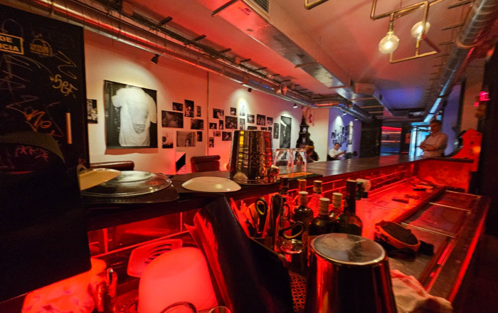 Traspaso - Bar Copas Musical -
Barcelona - Poble Sec-montjuïc