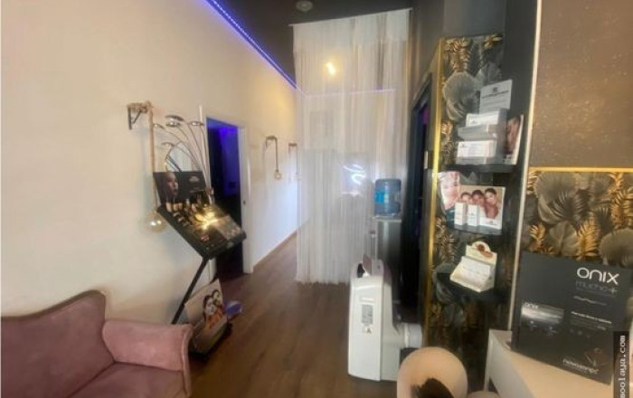 Traspaso - Peluquerias y Estetica -
Blanes