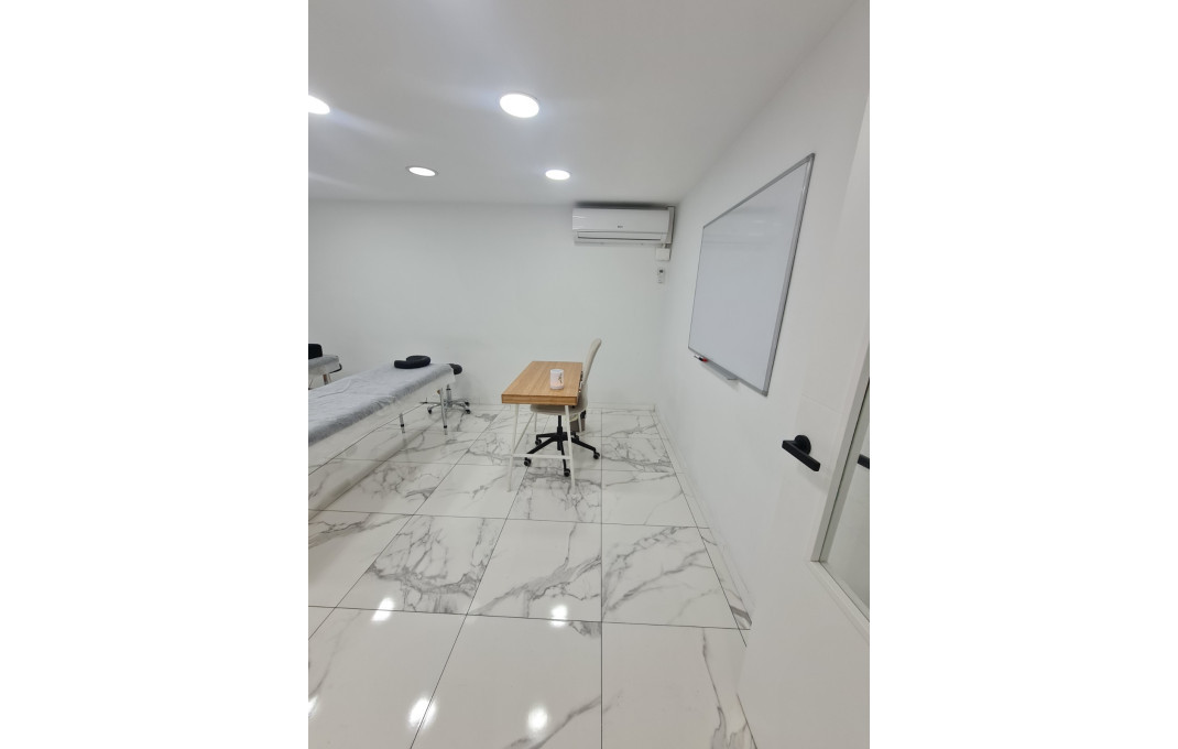 Transfert - Peluquerias y Estetica -
Barcelona - Sarria-Sant Gervasi