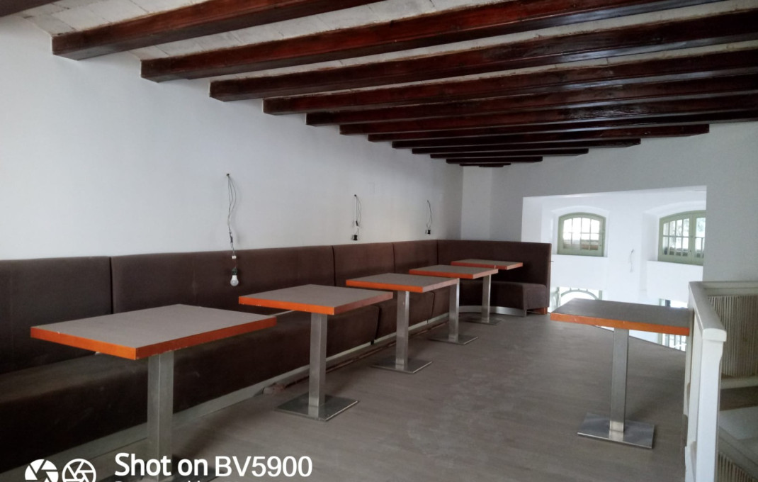 Traspaso - Restaurante -
Barcelona - Eixample Derecho