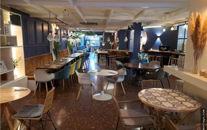 Traspaso - Restaurante -
Barcelona - Eixample - Izquierdo Alto