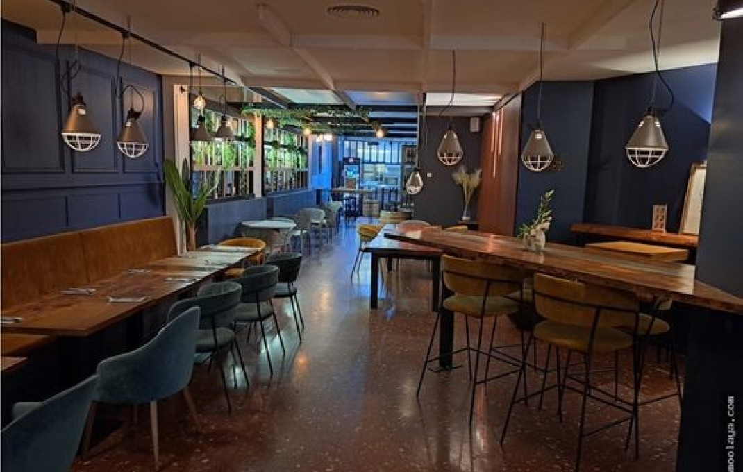 Traspaso - Restaurante -
Barcelona - Eixample - Izquierdo Alto