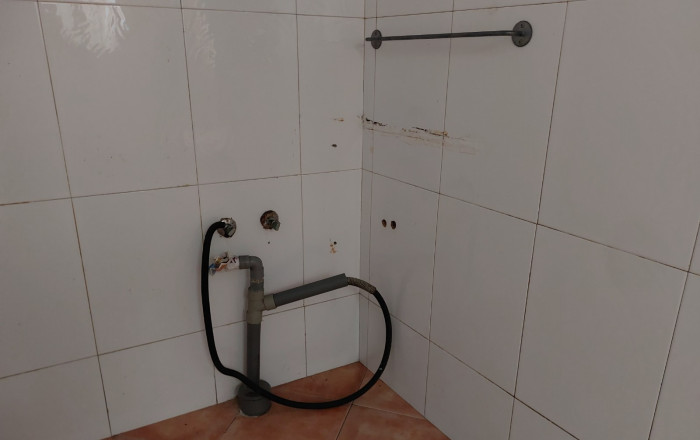 Revente - Local comercial -
Cornella de Llobregat - Gavarra