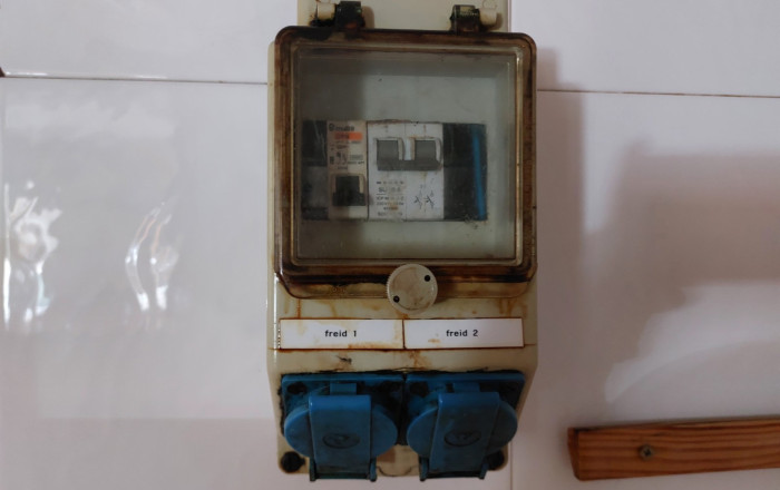 Revente - Local comercial -
Cornella de Llobregat - Gavarra