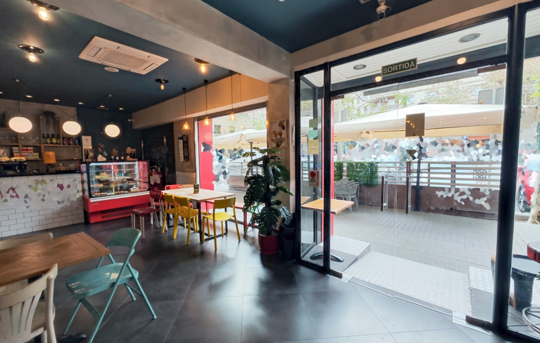 Transfert - Restaurant -
Barcelona - Sagrada familia