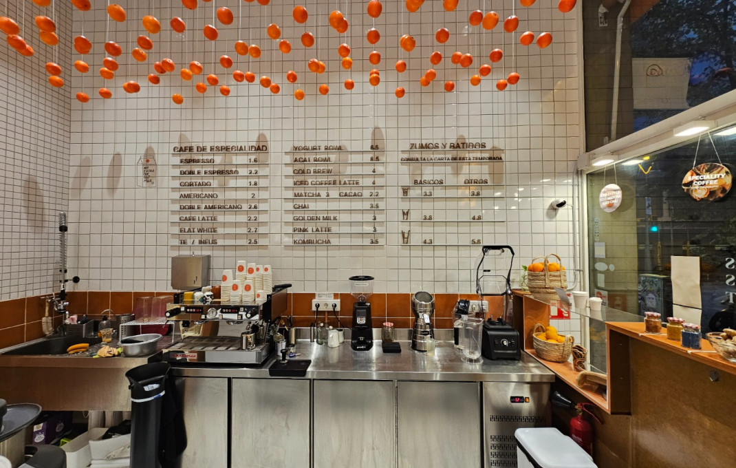 Transfert - Take Away -
Barcelona - Eixample Derecho