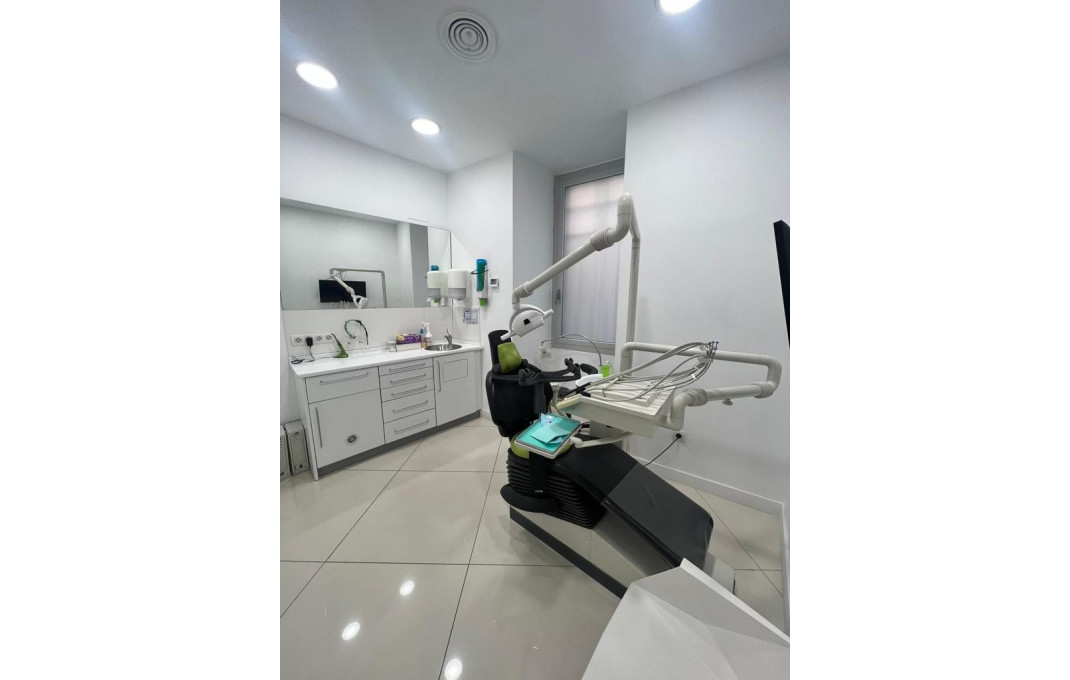 Traspaso - Clinica -
Sabadell