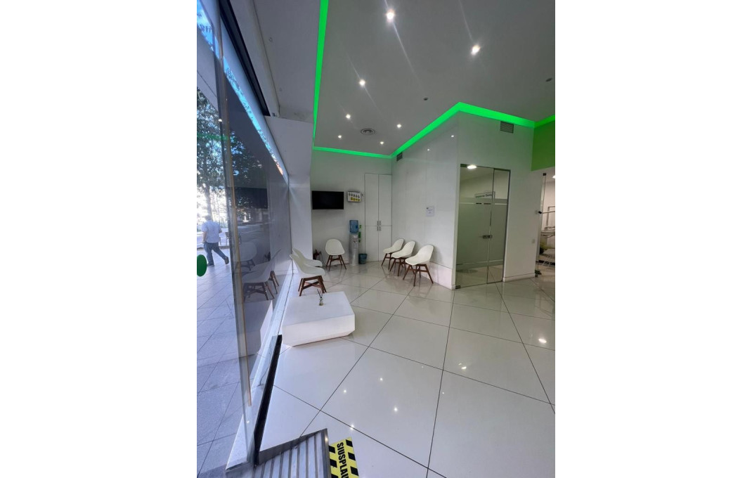 Traspaso - Clinica -
Sabadell