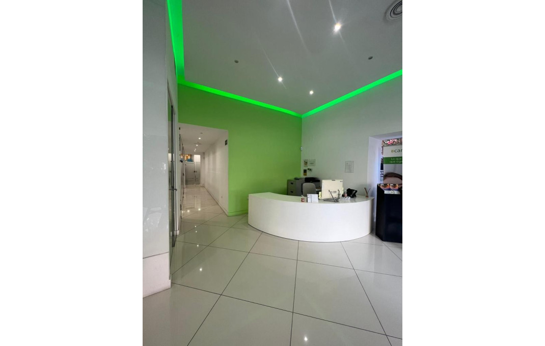 Traspaso - Clinica -
Sabadell