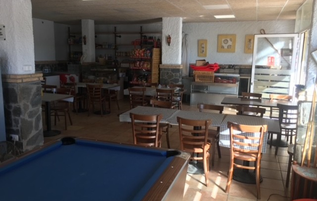 Venta - Bar Restaurante -
Abrera