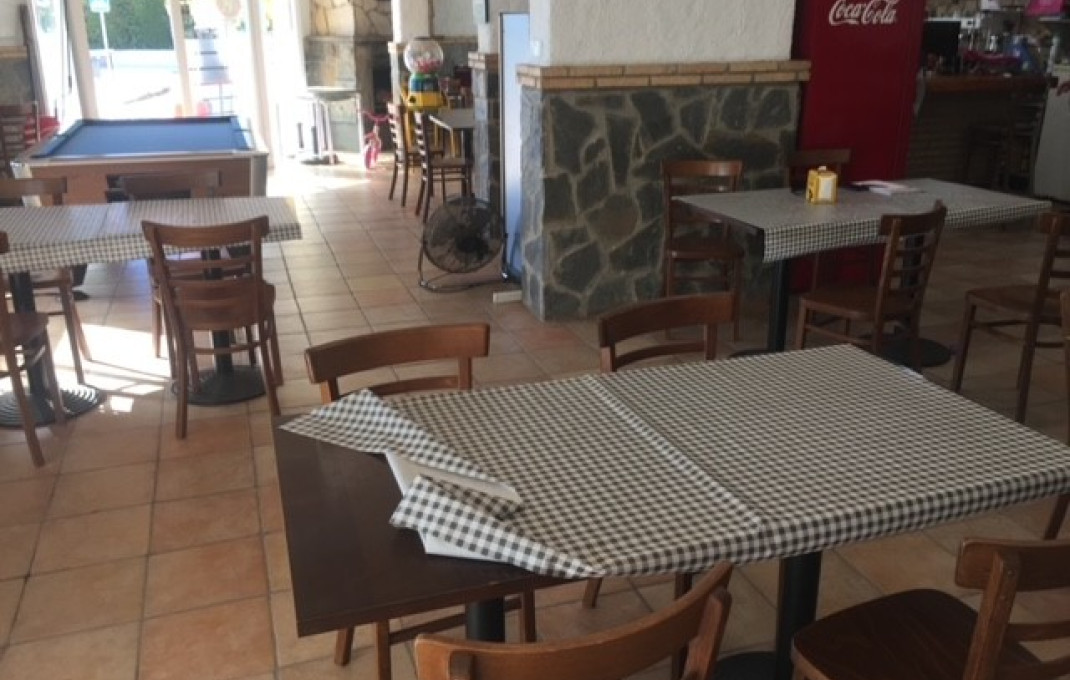 Venta - Bar Restaurante -
Abrera