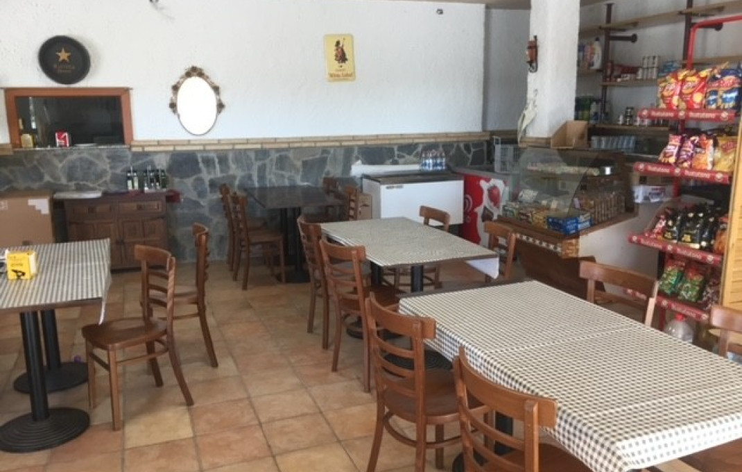 Venta - Bar Restaurante -
Abrera