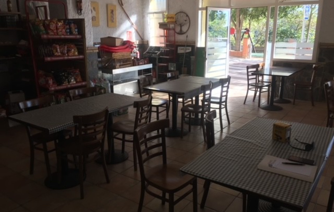 Venta - Bar Restaurante -
Abrera