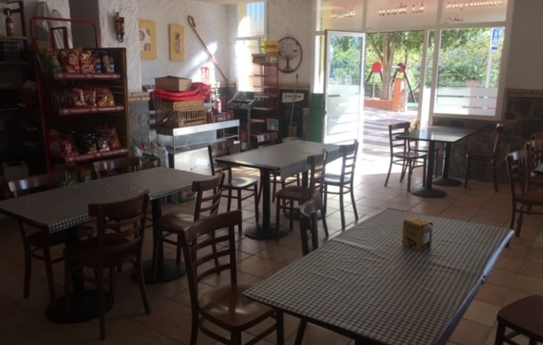 Venta - Bar Restaurante -
Abrera