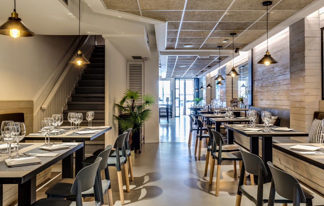Transfert - Restaurant -
Barcelona - Sant Antoni