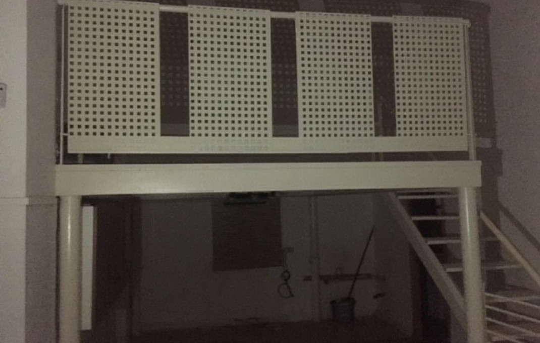 Sale - Garaje - Trasteros -
Terrassa