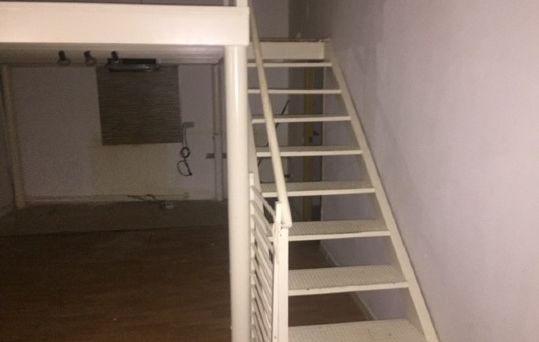 Sale - Garaje - Trasteros -
Terrassa