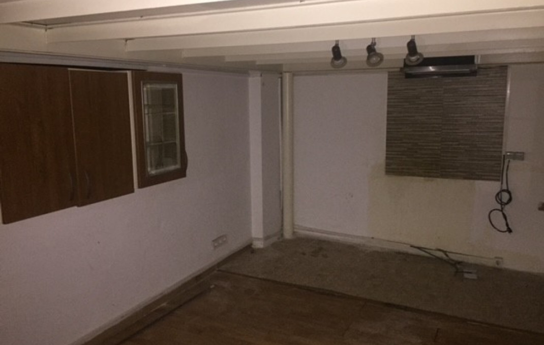 Sale - Garaje - Trasteros -
Terrassa