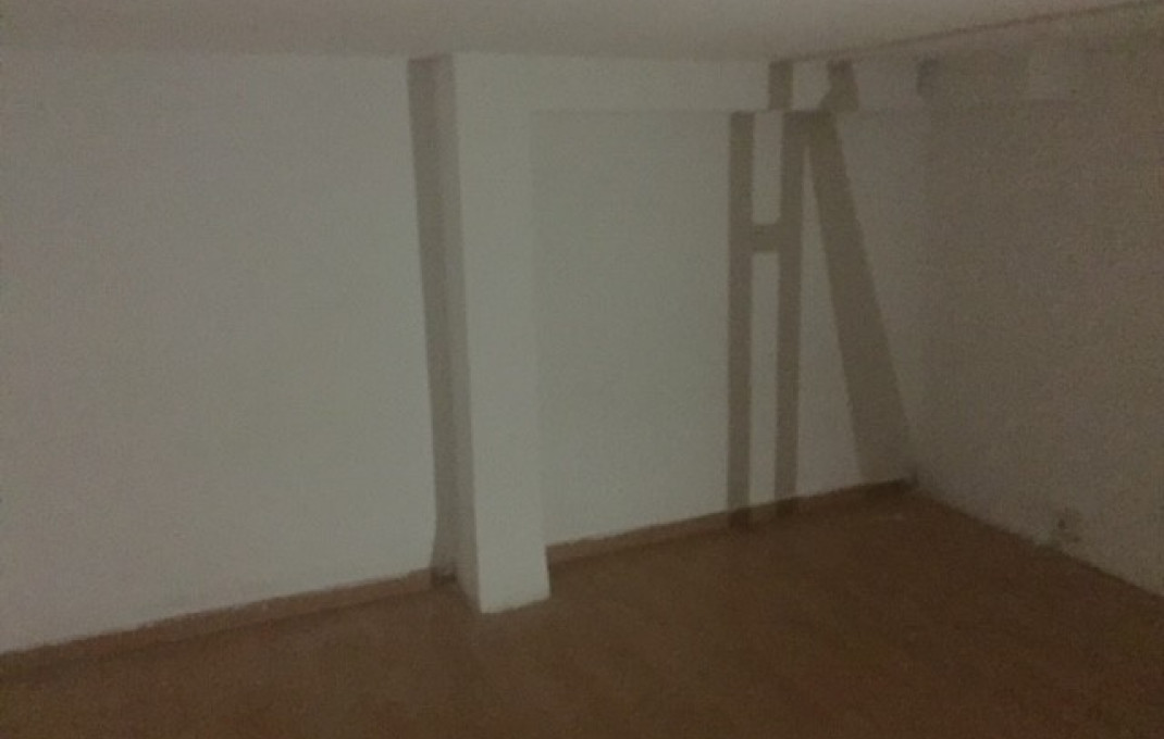 Sale - Garaje - Trasteros -
Terrassa