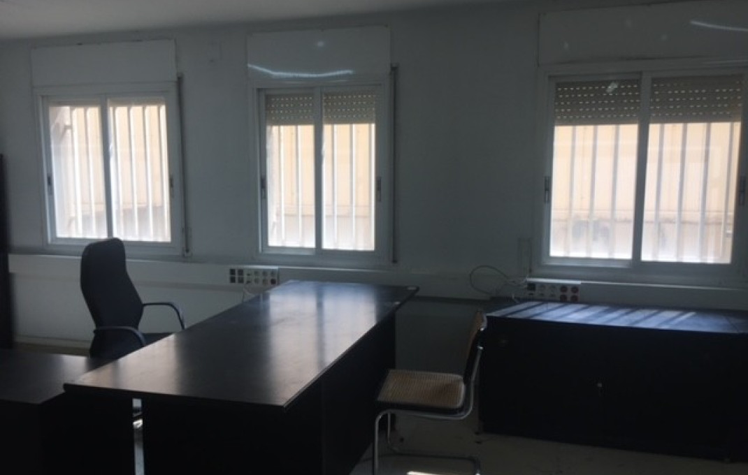 Venta - Local comercial -
Terrassa