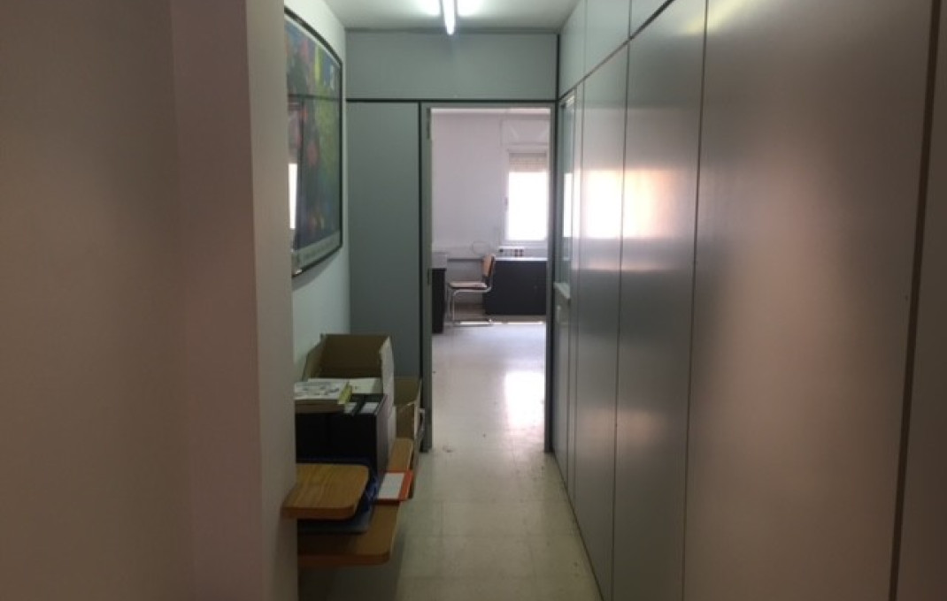 Venta - Local comercial -
Terrassa