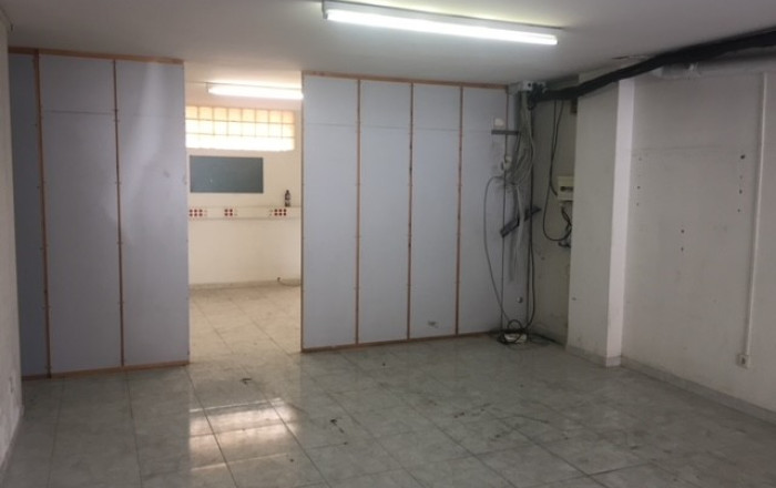 Venta - Local comercial -
Terrassa