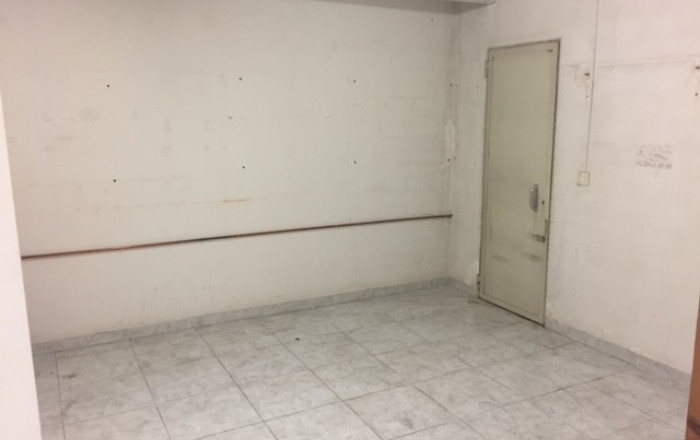 Venta - Local comercial -
Terrassa