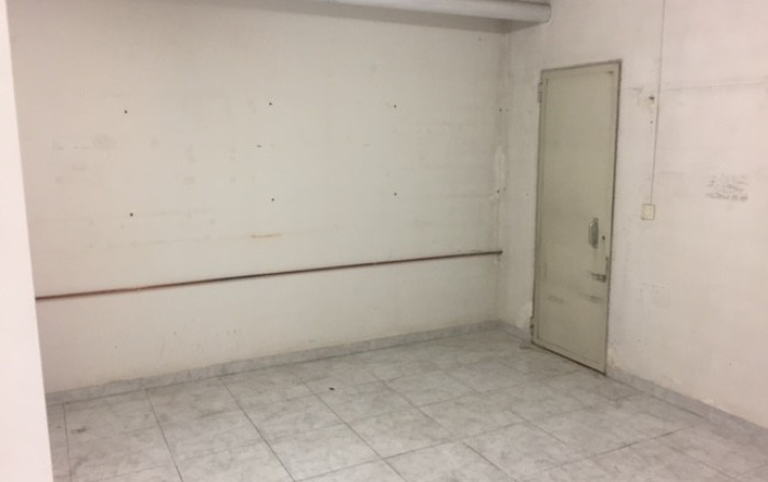 Venta - Local comercial -
Terrassa