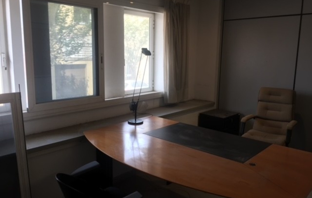 Venta - Local comercial -
Terrassa