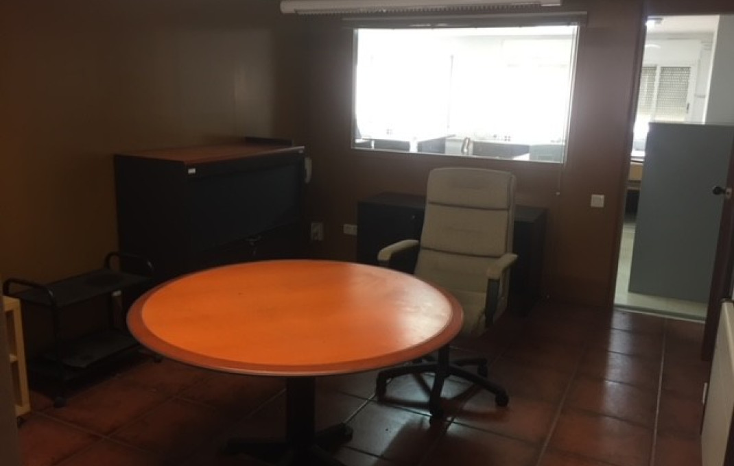 Venta - Local comercial -
Terrassa