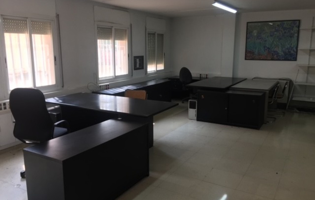 Venta - Local comercial -
Terrassa