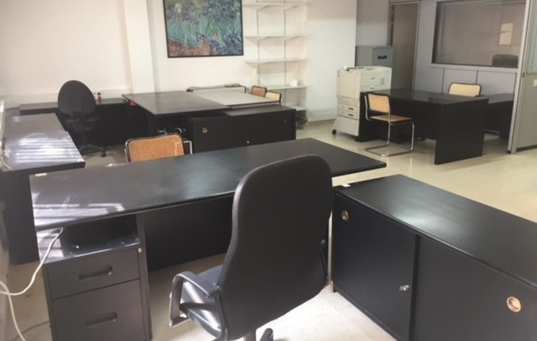 Venta - Local comercial -
Terrassa