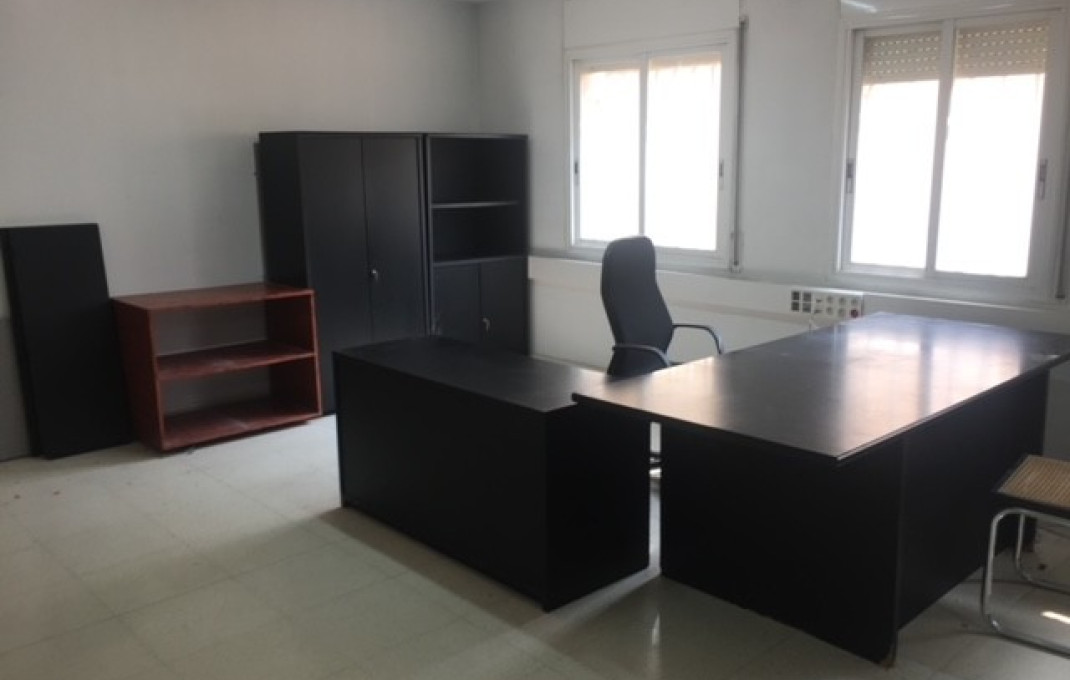 Venta - Local comercial -
Terrassa