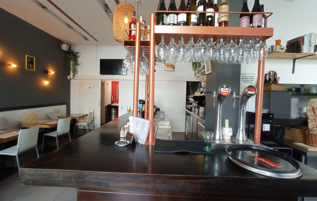 Transfert - Bar Restaurante -
Barcelona - Clot