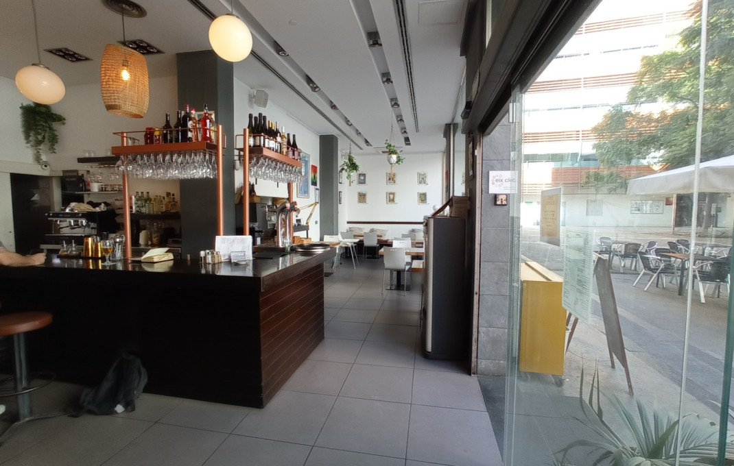 Transfert - Bar Restaurante -
Barcelona - Clot