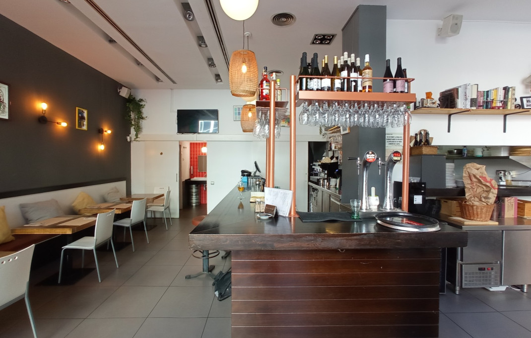 Transfert - Bar Restaurante -
Barcelona - Clot