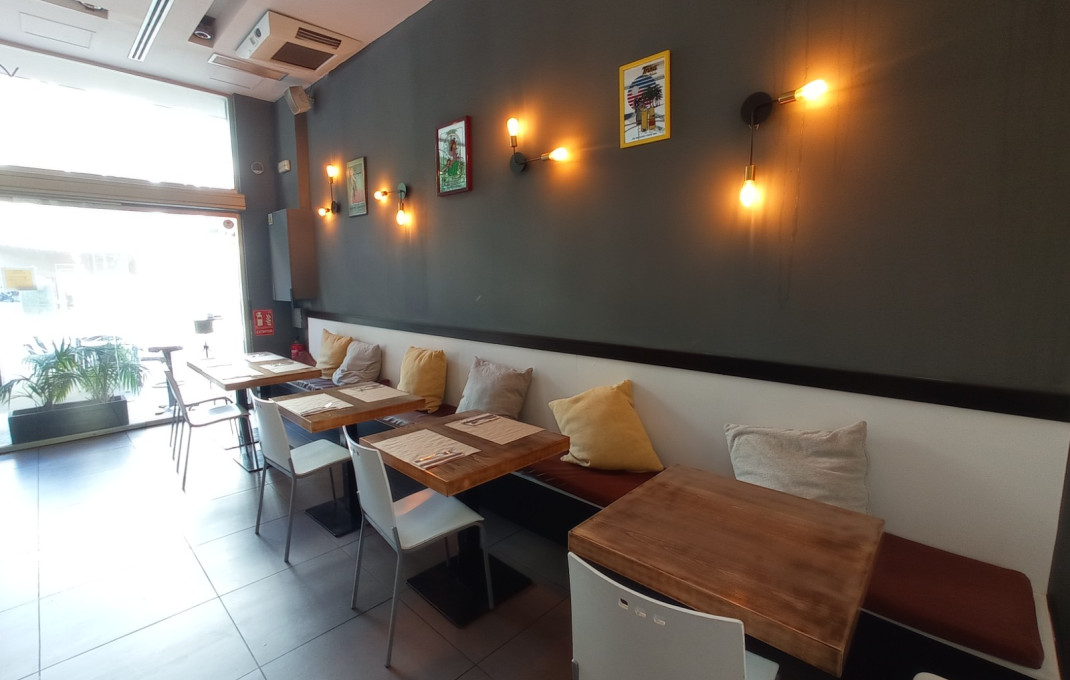 Transfert - Bar Restaurante -
Barcelona - Clot