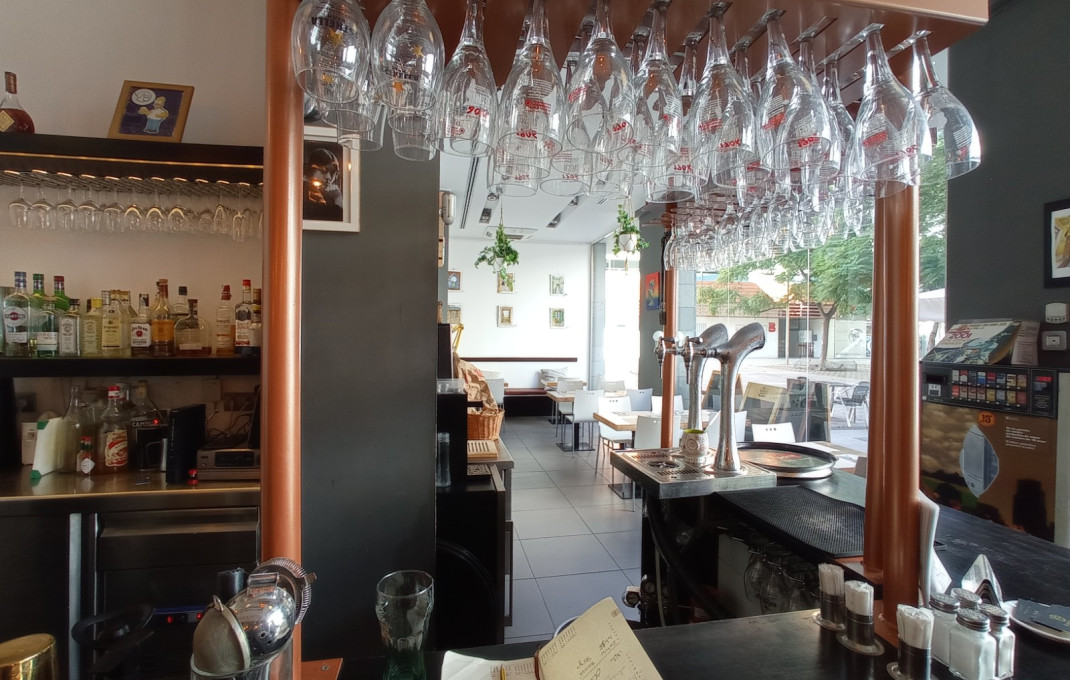 Transfert - Bar Restaurante -
Barcelona - Clot