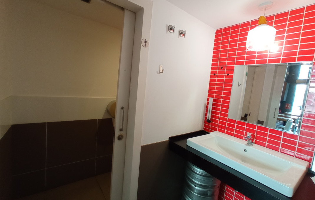 Transfert - Bar Restaurante -
Barcelona - Clot