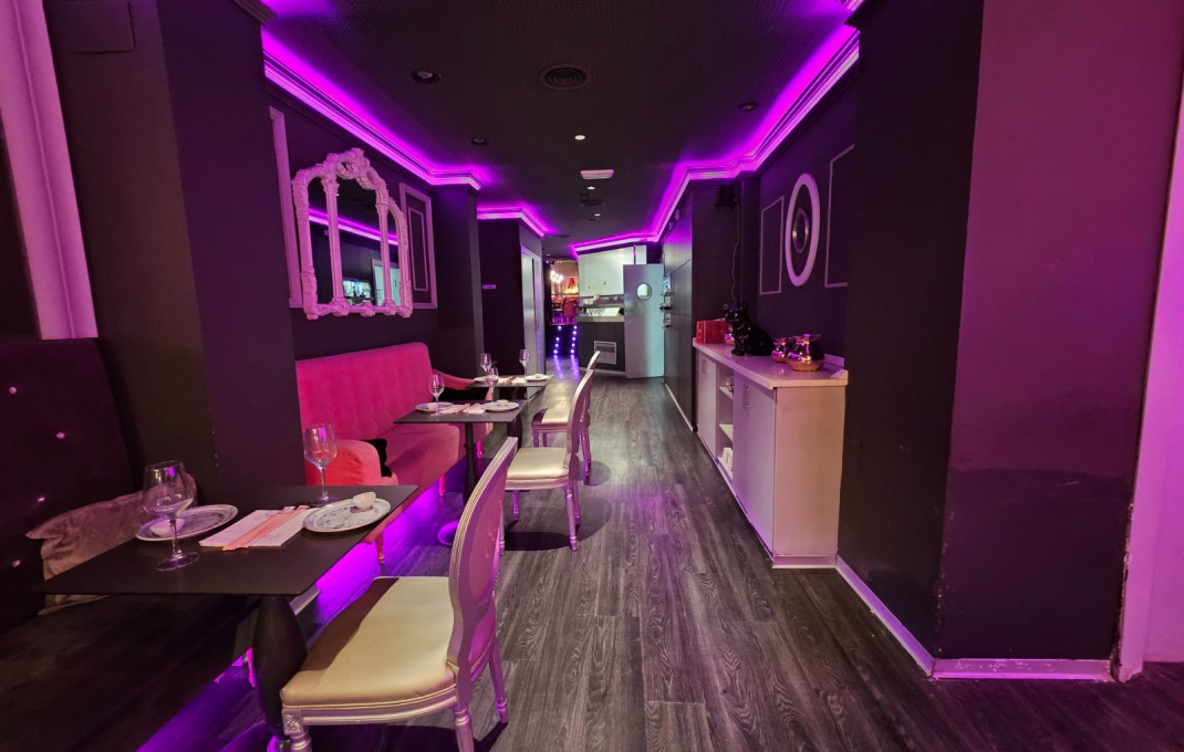 Traspaso - Restaurante -
Barcelona - Eixample Izquierdo