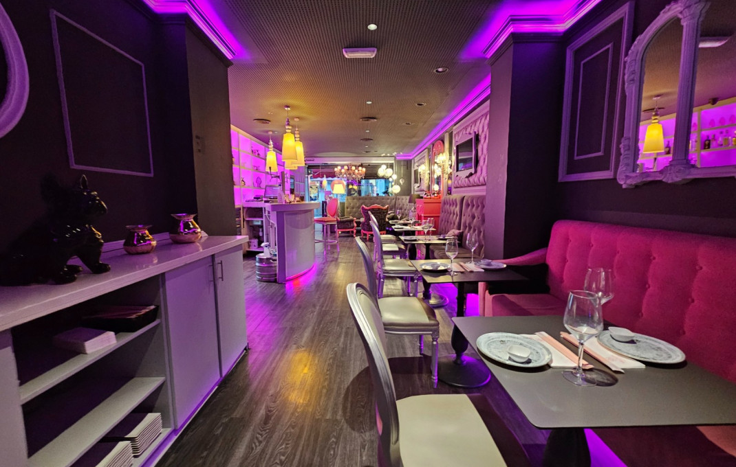 Transfert - Restaurant -
Barcelona - Eixample Izquierdo