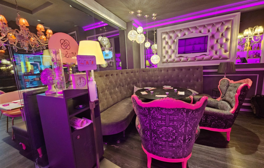 Transfert - Restaurant -
Barcelona - Eixample Izquierdo