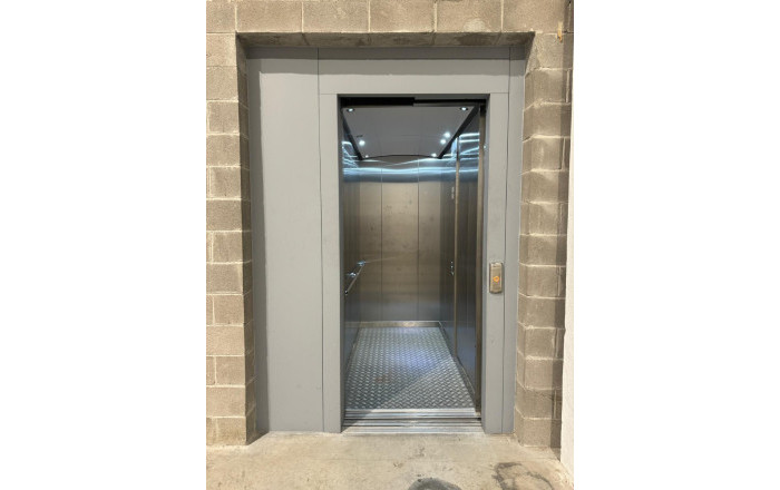 Rental - Naves y solares -
Gavá