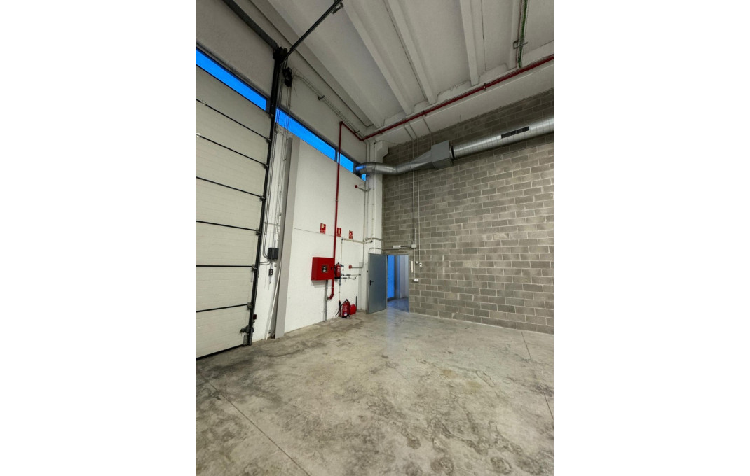 Rental - Naves y solares -
Gavá