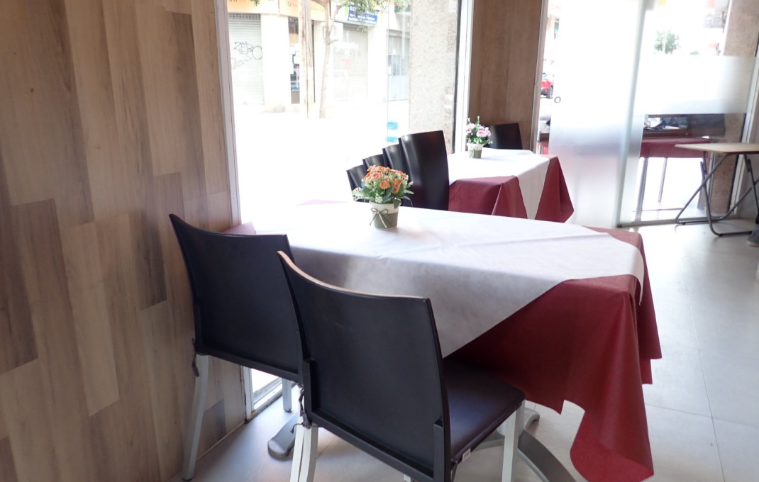 Traspaso - Bar-Cafeteria -
Castelldefels